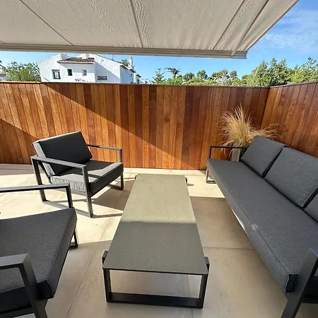 Apartament Laumar - *